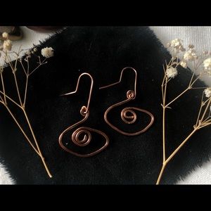 Eye copper wire earrings